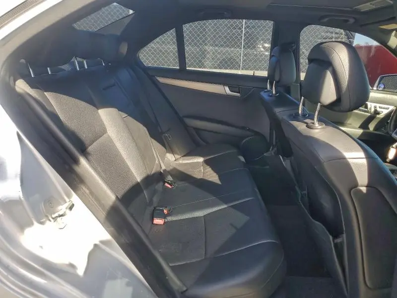 2013 MERCEDES-BENZ C 250  