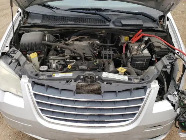 2010 CHRYSLER TOWN & COUNTRY TOURING  