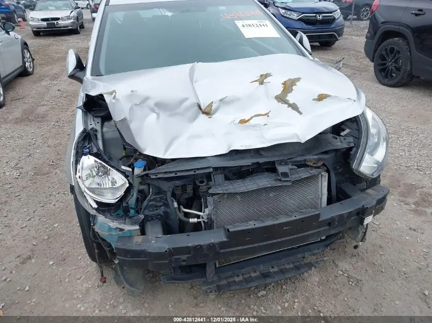 2013 HYUNDAI ACCENT SE