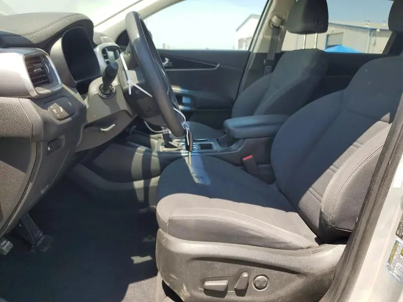 2019 KIA SORENTO LX V6  