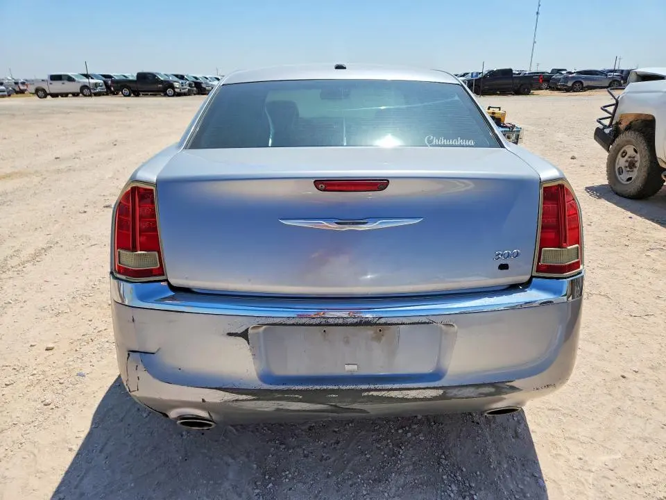 2011 CHRYSLER 300 LIMITED  