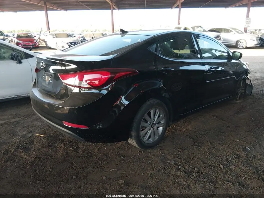 2014 HYUNDAI ELANTRA SE