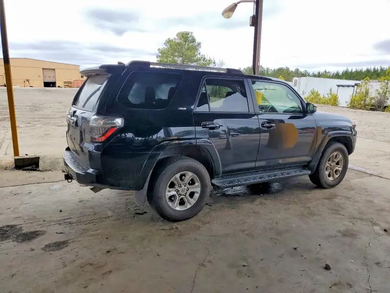 2019 TOYOTA 4RUNNER SR5/SR5 PREMIUM  