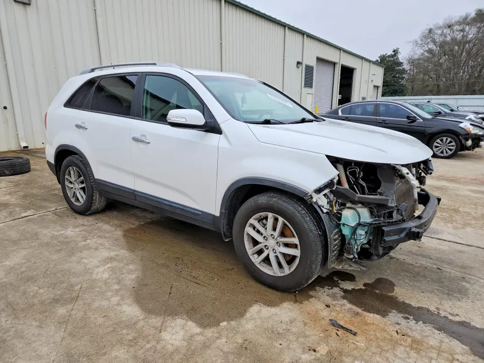 2015 KIA SORENTO LX  