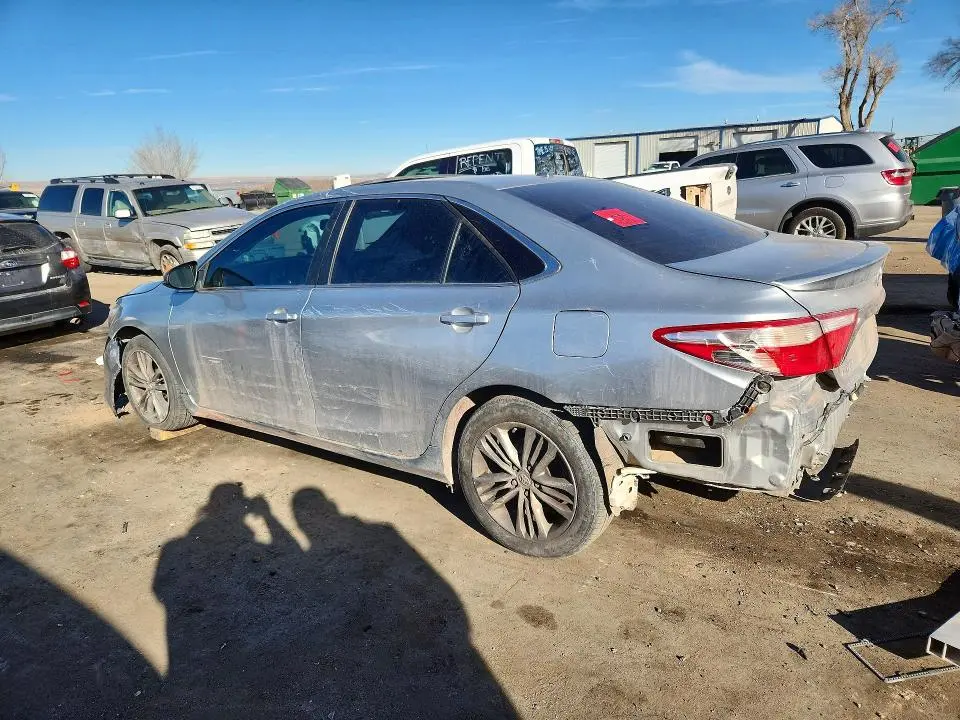2015 TOYOTA CAMRY LE  