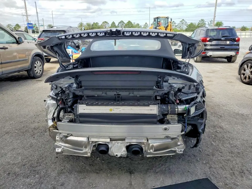 2025 PORSCHE 911 CARRERA GTS  