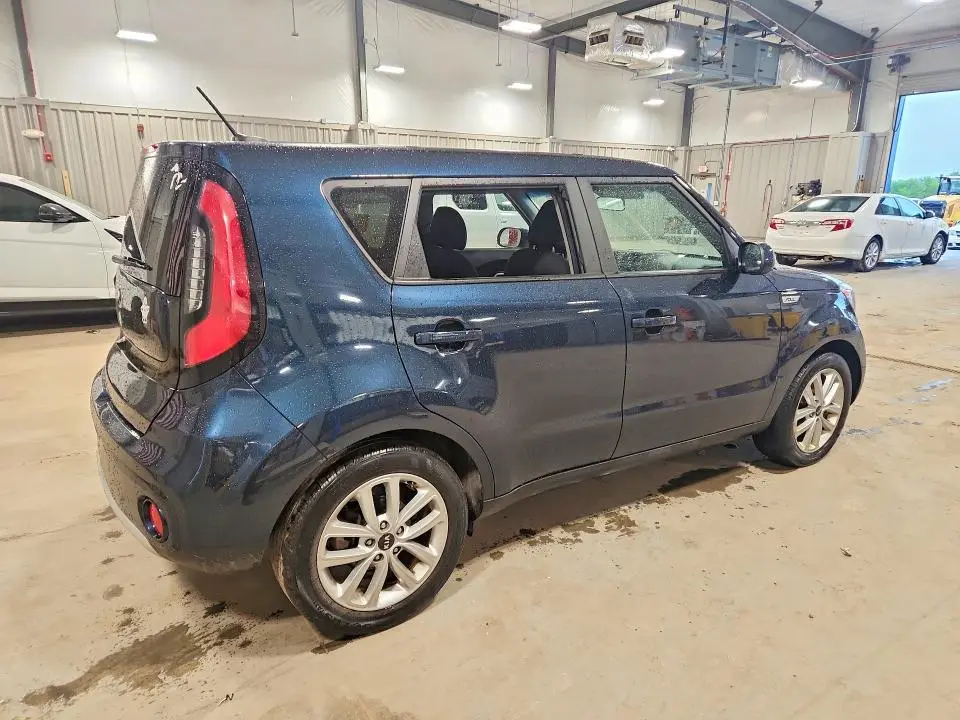 2017 KIA SOUL +  