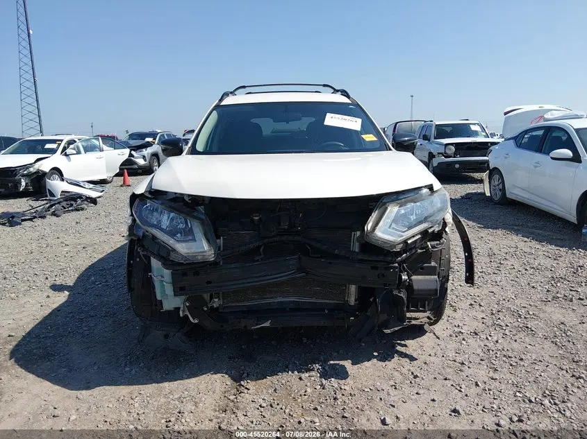 2017 NISSAN ROGUE SV