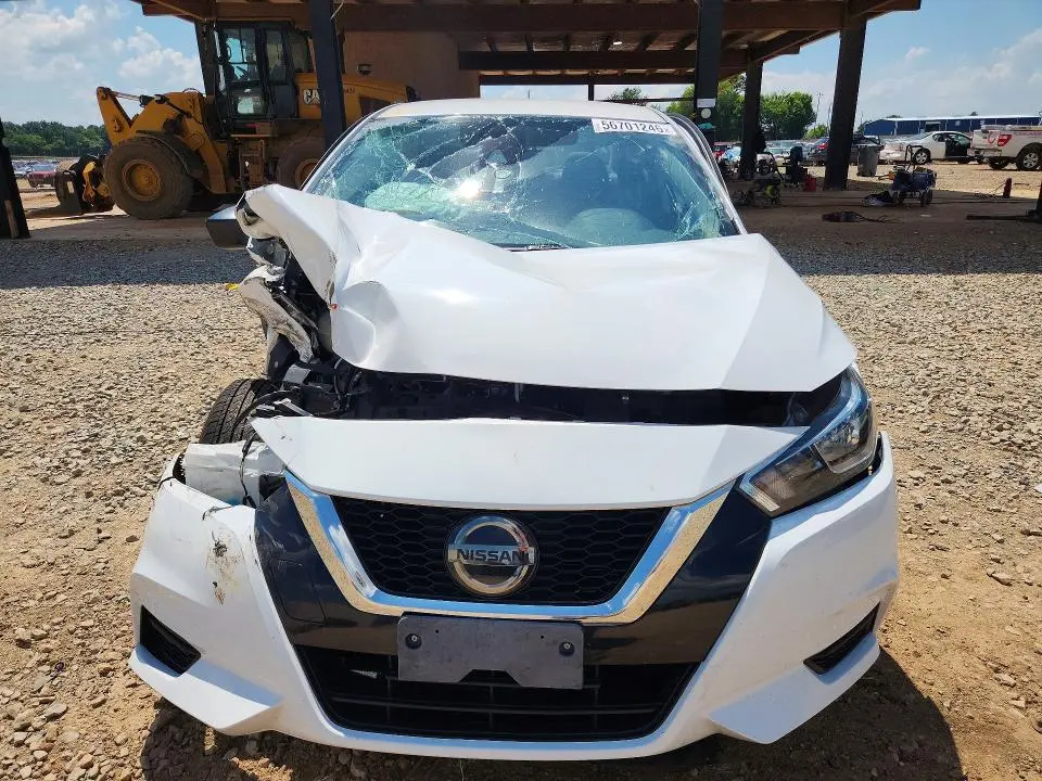 2021 NISSAN VERSA S  