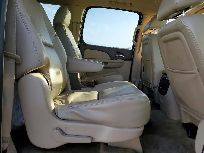 2013 CHEVROLET SUBURBAN K1500 LTZ  