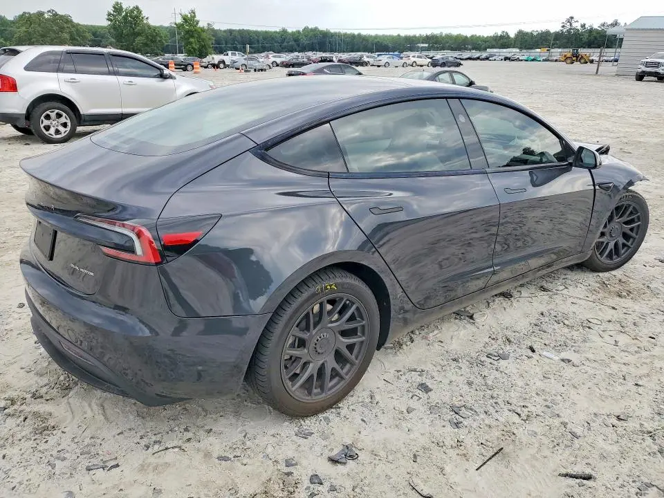 2024 TESLA MODEL 3   