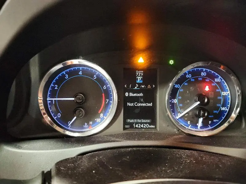 2018 TOYOTA COROLLA XSE  