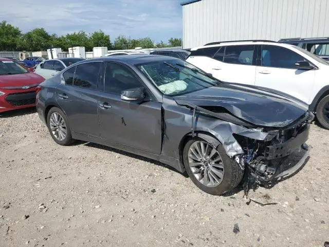 2018 INFINITI Q50 LUXE  