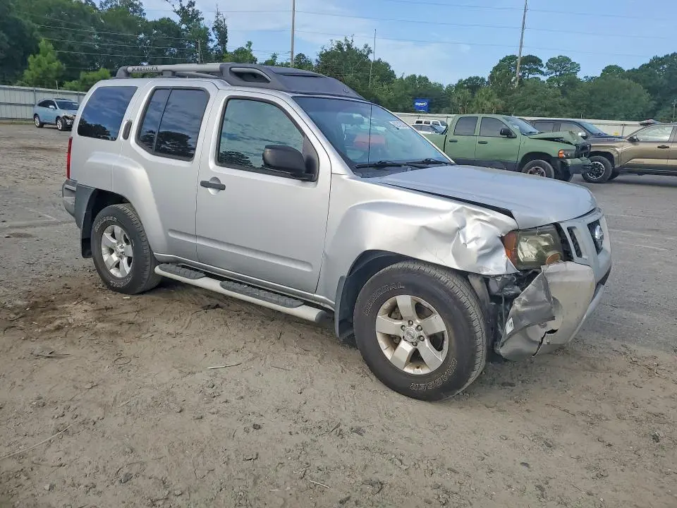 2010 NISSAN XTERRA X  