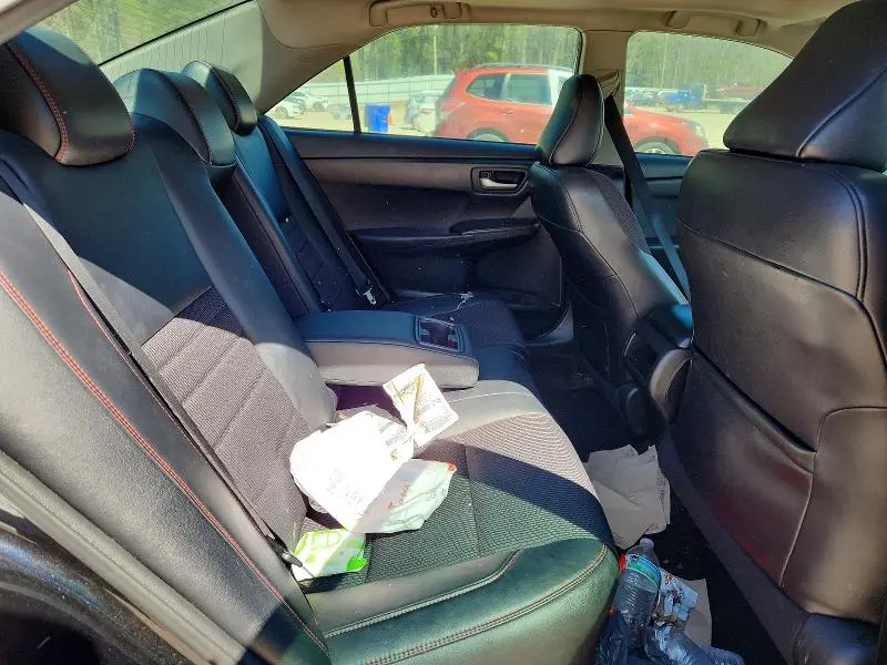 2017 TOYOTA CAMRY SE  