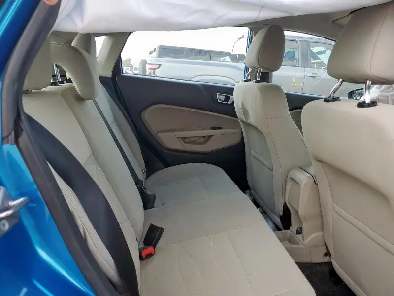 2016 FORD FIESTA SE  