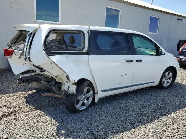 2012 TOYOTA SIENNA   