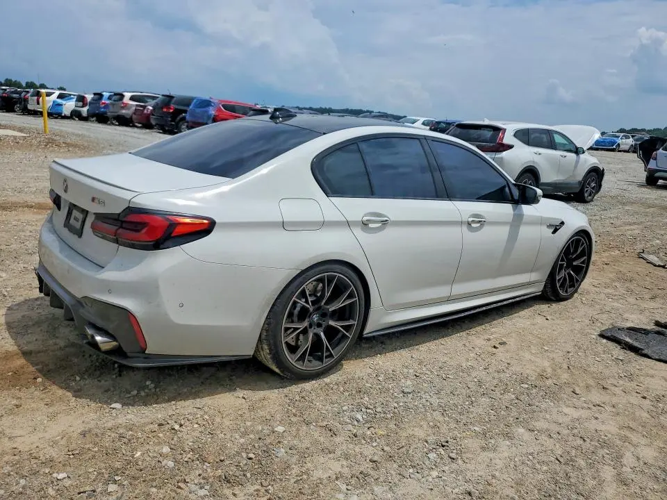 2018 BMW M5   