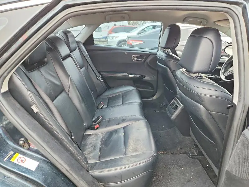 2016 TOYOTA AVALON XLE  