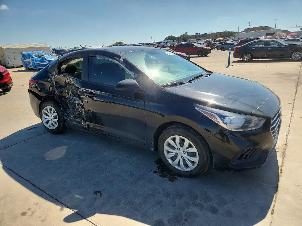 2022 HYUNDAI ACCENT SE  