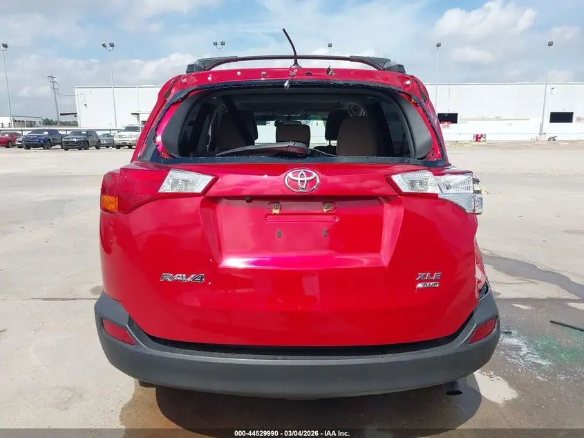 2015 TOYOTA RAV4 XLE