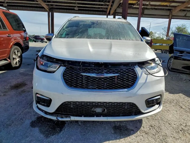 2023 CHRYSLER PACIFICA HYBRID PINNACLE  