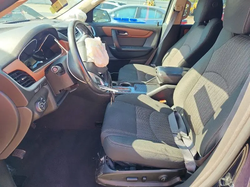 2015 CHEVROLET TRAVERSE LT  