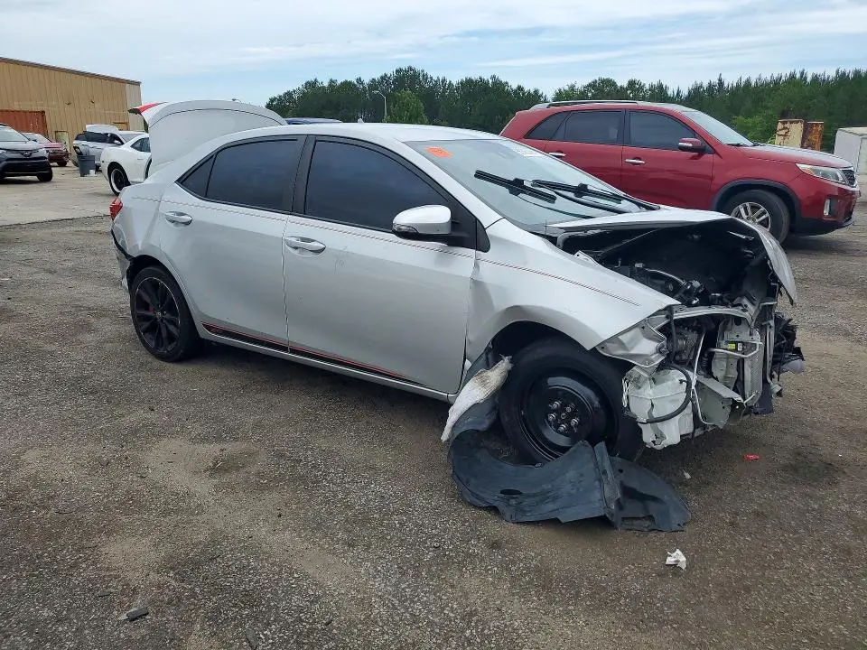 2019 TOYOTA COROLLA SE  