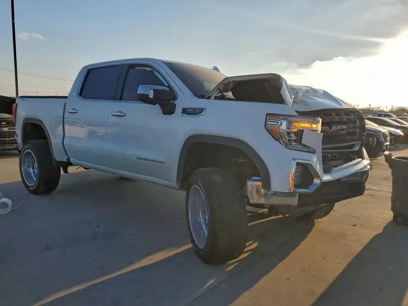 2021 GMC SIERRA K1500 SLT  