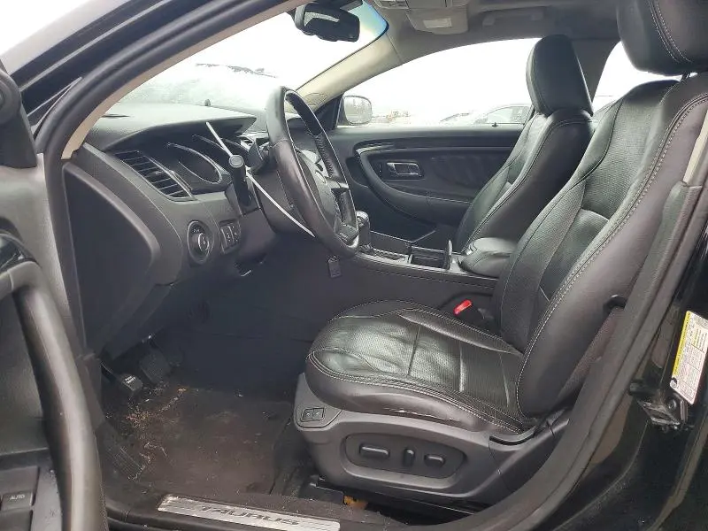 2010 FORD TAURUS LIMITED  