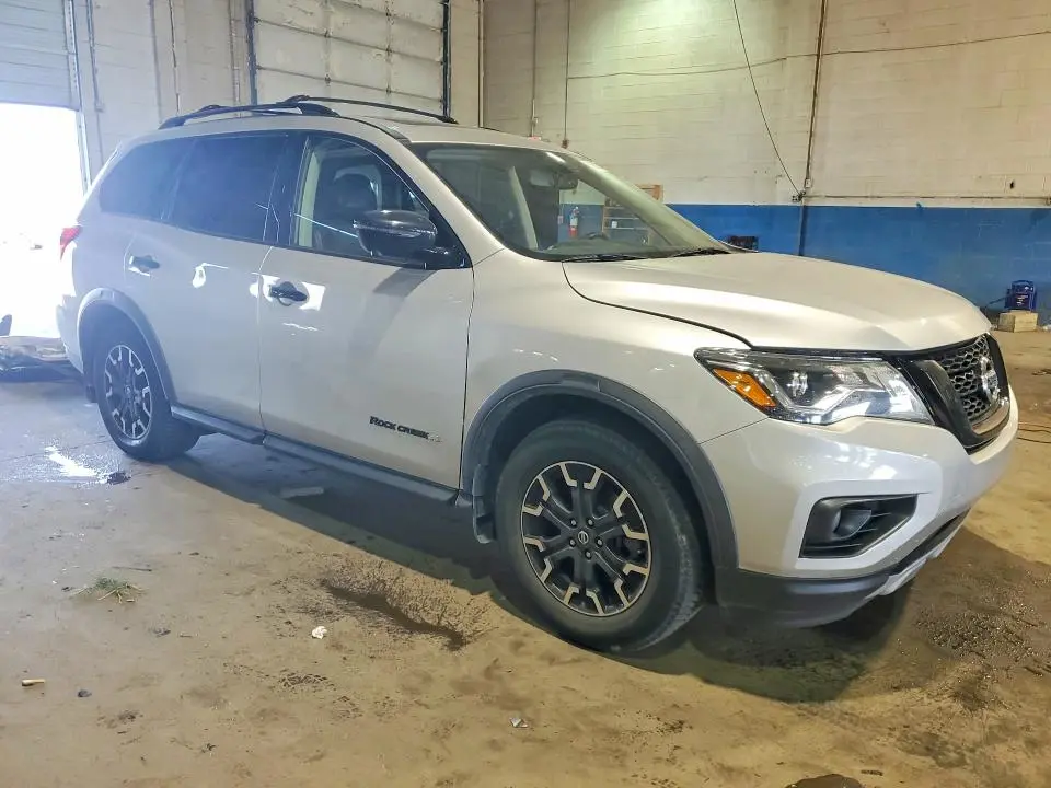 2020 NISSAN PATHFINDER SL  