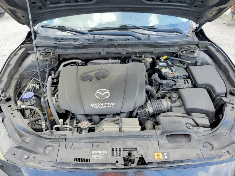 2015 MAZDA 3 TOURING  