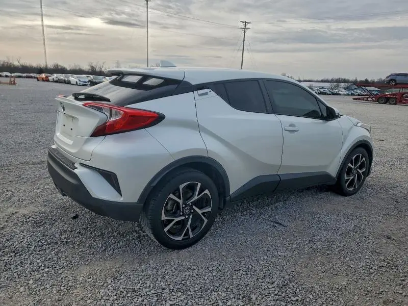 2019 TOYOTA C-HR XLE  
