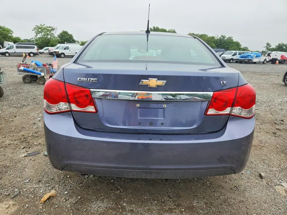 2013 CHEVROLET CRUZE LT  