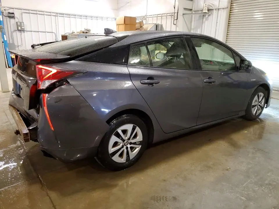 2017 TOYOTA PRIUS THREE  