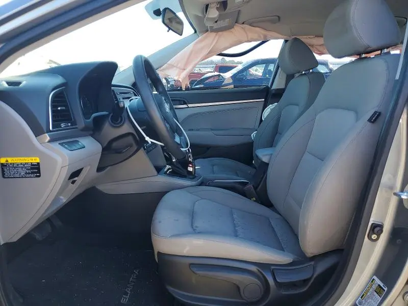 2018 HYUNDAI ELANTRA SE  