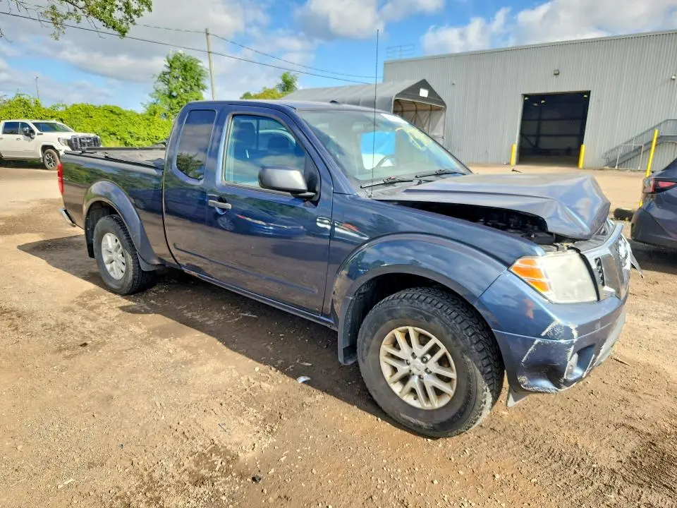 2016 NISSAN FRONTIER SV V6  