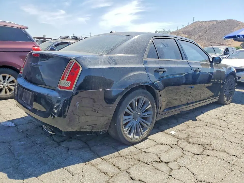 2013 CHRYSLER 300C   
