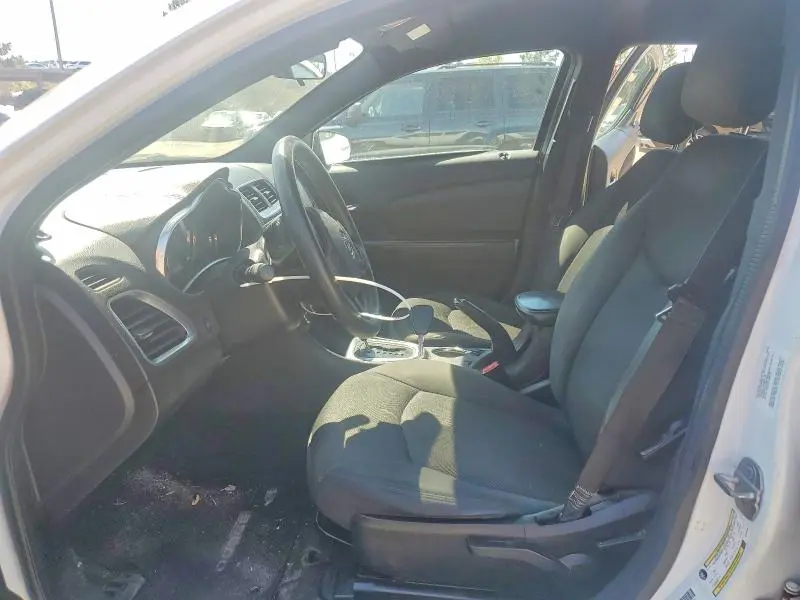 2014 DODGE AVENGER SE  
