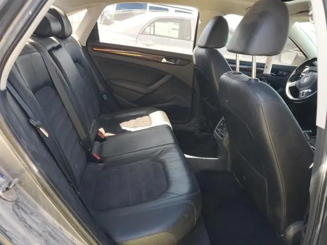 2013 VOLKSWAGEN PASSAT SEL  