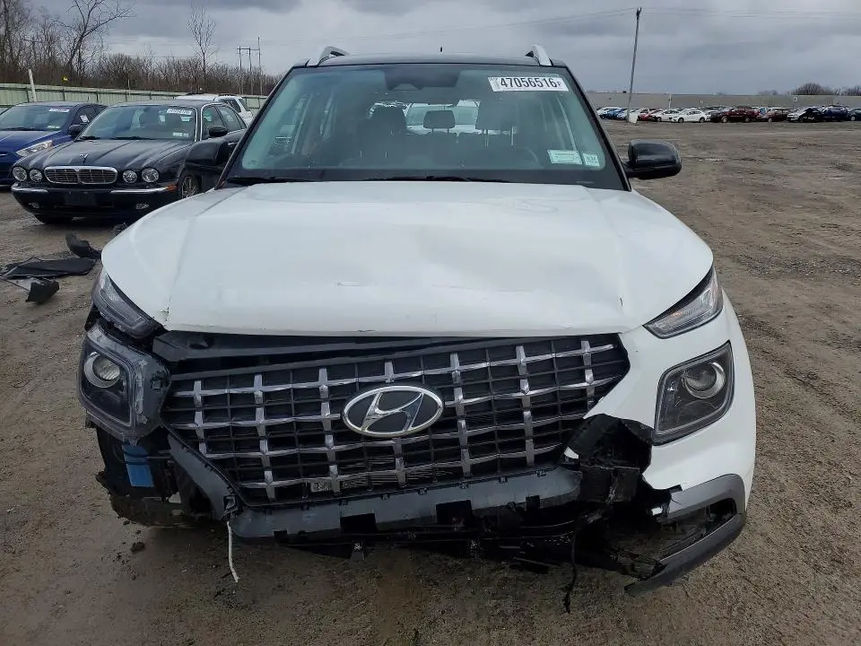 2025 HYUNDAI VENUE LIMITED  