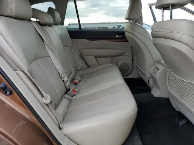 2011 SUBARU OUTBACK 2.5I LIMITED  