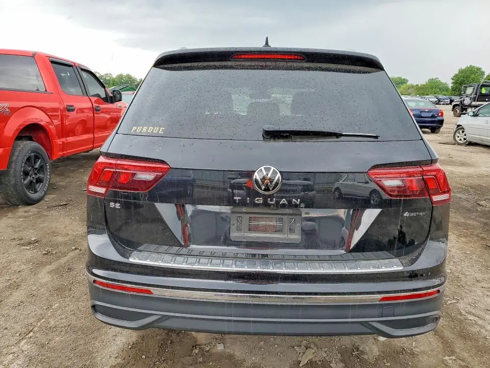 2022 VOLKSWAGEN TIGUAN SE  