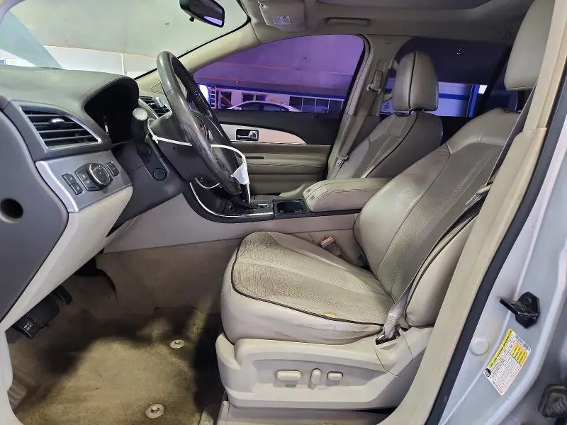 2011 LINCOLN MKX   