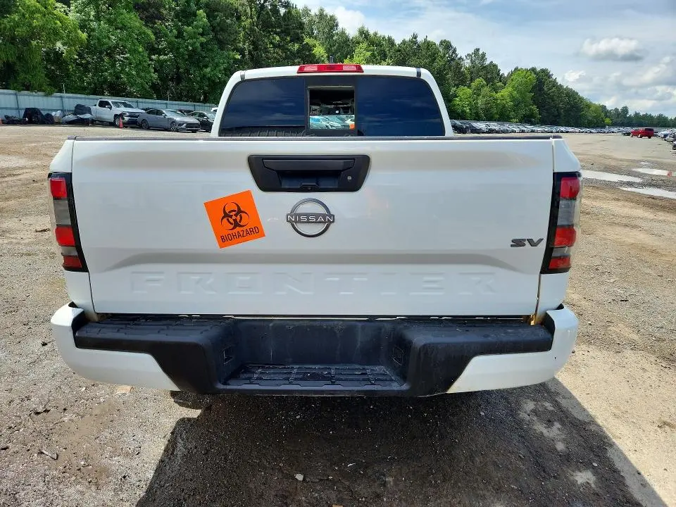 2022 NISSAN FRONTIER SV  