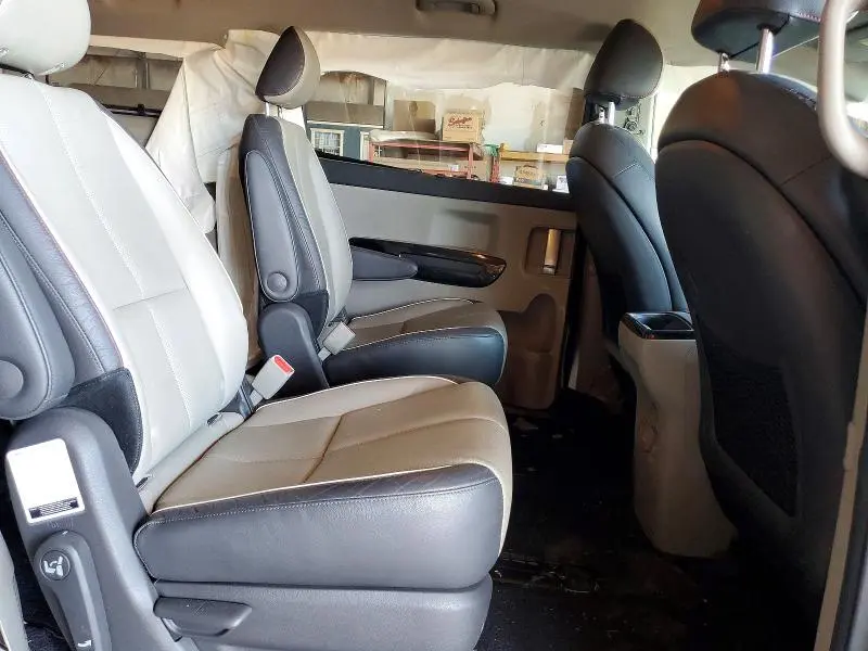 2016 KIA SEDONA SX  