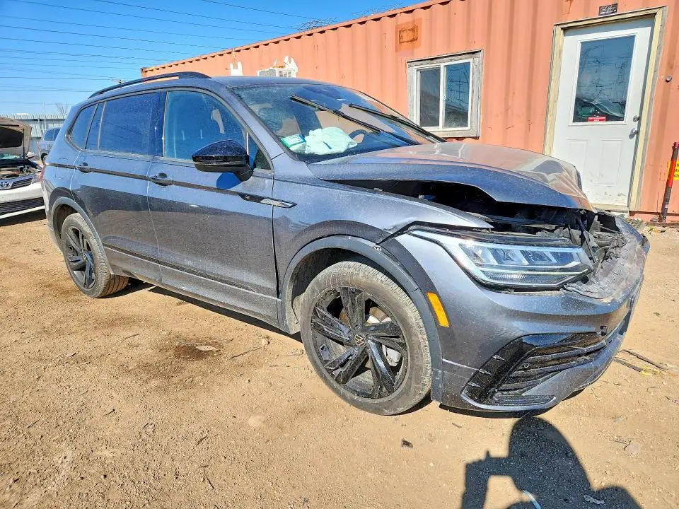 2024 VOLKSWAGEN TIGUAN SE R-LINE BLACK  