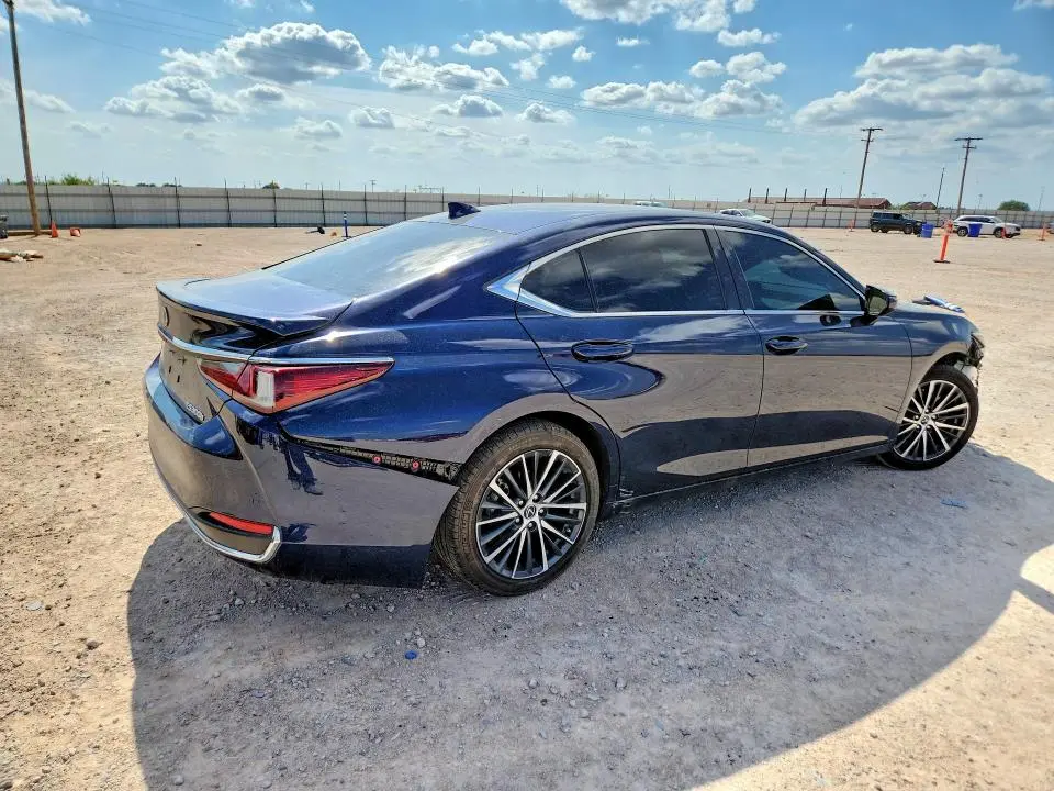 2025 LEXUS ES 300H BASE  