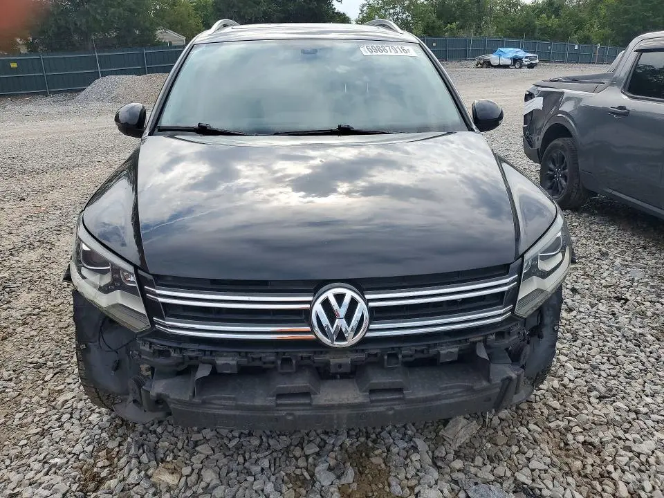 2017 VOLKSWAGEN TIGUAN SPORT  