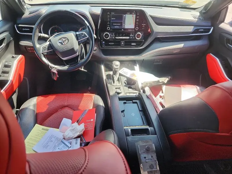 2022 TOYOTA HIGHLANDER XSE  